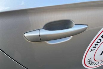 Vauxhall Corsa Electric 50kWh Ultimate Hatchback 5dr Electric Auto (136 ps)