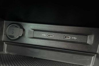 VOLKSWAGEN TIGUAN 1.5 TSI R-Line SUV 5dr Petrol DSG Euro 6 (s/s) (150 ps)