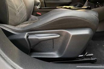 VAUXHALL MOKKA Electric 50kWh Ultimate SUV 5dr Electric Auto (136 ps)