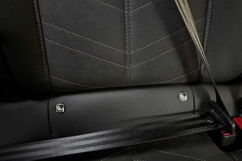 VAUXHALL MOKKA Electric 50kWh Ultimate SUV 5dr Electric Auto (136 ps)