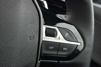 Peugeot 2008 1.2 PureTech Allure SUV 5dr Petrol EAT Euro 6 (s/s) (130 ps)