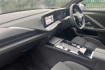 Vauxhall Astra Electric 54 kWh (156 PS) Ultimate 5 Door Electric Hatchback *** Delivery 