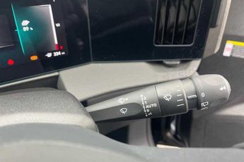 Vauxhall Astra Electric 54 kWh (156 PS) Ultimate 5 Door Electric Hatchback *** Delivery 