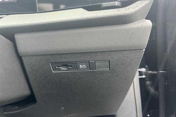 Vauxhall Astra Electric 54 kWh (156 PS) Ultimate 5 Door Electric Hatchback *** Delivery 