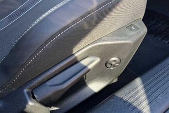 VAUXHALL ASTRA 1.2 Turbo GS Sports Tourer 5dr Petrol Auto Euro 6 (s/s) (130 ps)