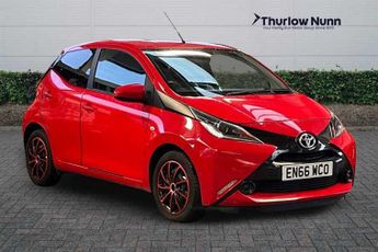 Toyota AYGO 1.0 VVT-i x-play Hatchback 5dr Petrol x-shift Euro 5 Euro 5 (68 
