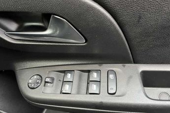 Vauxhall Corsa Electric 50 kWh (136 PS) Elite Nav Premium 5 Door Electric Hatchback Auto