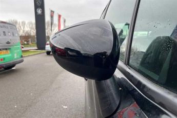 VAUXHALL CROSSLAND 1.2 Turbo SE SUV 5dr Petrol Auto Euro 6 (s/s) (130 ps)