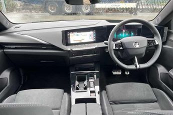 Vauxhall Astra Electric 54kWh Ultimate Hatchback 5dr Electric Auto (156 ps)