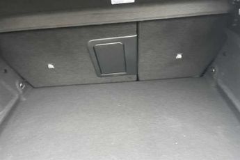 Vauxhall Astra Electric 54kWh Ultimate Hatchback 5dr Electric Auto (156 ps)