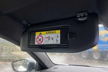 Vauxhall Astra Electric 54kWh Ultimate Hatchback 5dr Electric Auto (156 ps)