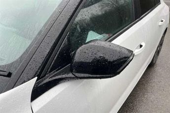 Vauxhall Astra Electric 54kWh Ultimate Hatchback 5dr Electric Auto (156 ps)