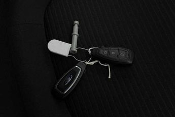 FORD FOCUS 1.0T EcoBoost MHEV Titanium Hatchback 5dr Petrol Hybrid DCT Euro