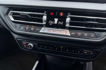 BMW 1 SERIES 1.5 118i M Sport (LCP) Hatchback 5dr Petrol DCT Euro 6 (s/s) (13