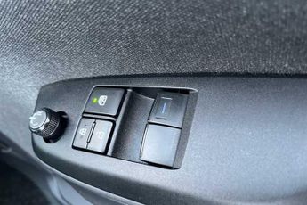 TOYOTA YARIS 1.5 VVT-h Icon Hatchback 5dr Petrol Hybrid E-CVT Euro 6 (s/s) (1