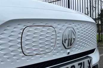 MG ZS 72.6kWh Trophy Long Range SUV 5dr Electric Auto (156 ps)