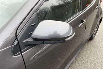 Toyota Yaris 1.5 VVT-h (116 PS) Design 5 Door Petrol Hybrid Hatchback Automat