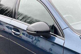 MERCEDES-BENZ A CLASS 1.3 A180 AMG Line (Executive) Hatchback 5dr Petrol 7G-DCT Euro 6