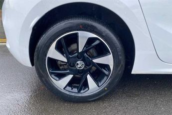 VAUXHALL Corsa Electric 50kWh Design Hatchback 5dr Electric Auto (136 ps)
