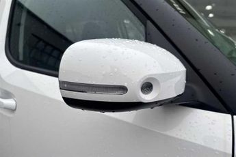 HYUNDAI INSTER Long Range 49kWh 02 SUV 5dr Electric Auto (115 ps)
