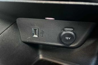 VAUXHALL MOKKA Electric 50kWh SRi Premium SUV 5dr Electric Auto (136 ps)