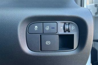 HYUNDAI INSTER Long Range 49kWh 02 SUV 5dr Electric Auto (115 ps)