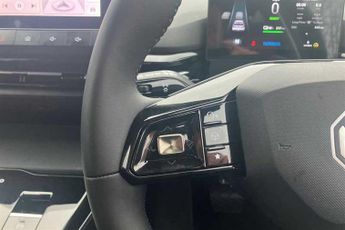 MG MG4 EV 64kWh Trophy Long Range Hatchback 5dr Electric Auto (203 ps)