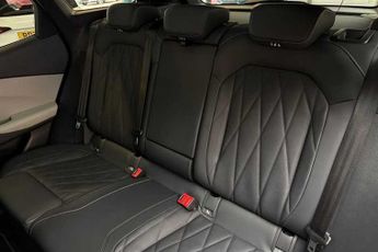 FORD EXPLORER Extended Range 77kWh Premium SUV 5dr Electric Auto (286 ps)