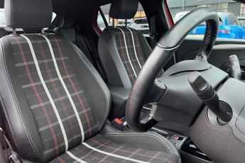 VAUXHALL Corsa Electric 50kWh Anniversary Edition Hatchback 5dr Electric Auto (136 ps)