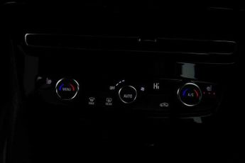 VAUXHALL MOKKA Electric 50kWh Ultimate SUV 5dr Electric Auto (136 ps)