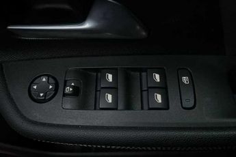 VAUXHALL MOKKA Electric 50kWh Ultimate SUV 5dr Electric Auto (136 ps)