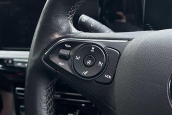 VAUXHALL MOKKA Electric 50kWh Ultimate SUV 5dr Electric Auto (136 ps)