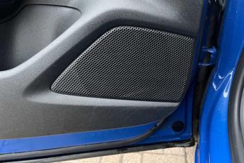 VAUXHALL MOKKA Electric 50kWh Ultimate SUV 5dr Electric Auto (136 ps)