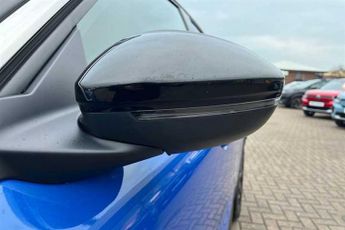 VAUXHALL MOKKA Electric 50kWh Ultimate SUV 5dr Electric Auto (136 ps)