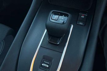 NISSAN QASHQAI 1.3 DIG-T MHEV N-Connecta SUV 5dr Petrol Hybrid XTRON Euro 6 (s/