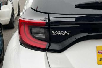 TOYOTA YARIS 1.5 VVT-h Design Hatchback 5dr Petrol Hybrid E-CVT Euro 6 (s/s) 