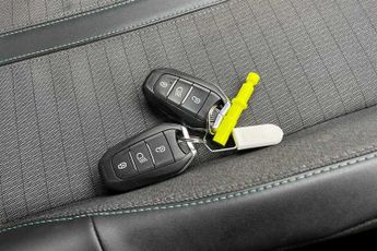 PEUGEOT 2008 1.2 PureTech Allure SUV 5dr Petrol EAT Euro 6 (s/s) (130 ps)