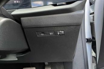 Vauxhall Astra Electric 54kWh GS Hatchback 5dr Electric Auto (156 ps)