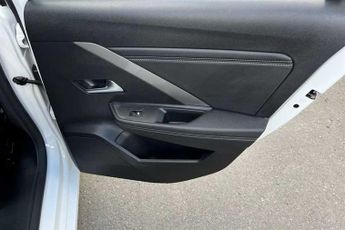 Vauxhall Astra Electric 54kWh GS Hatchback 5dr Electric Auto (156 ps)