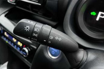 Toyota Yaris Cross 1.5 VVT-h Icon SUV 5dr Petrol Hybrid E-CVT Euro 6 (s/s) (116 ps)