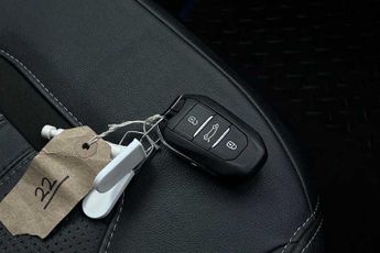 VAUXHALL MOKKA Electric 50kWh Ultimate Edition SUV 5dr Electric Auto (136 ps)