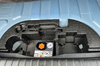 VAUXHALL MOKKA Electric 50kWh Ultimate Edition SUV 5dr Electric Auto (136 ps)