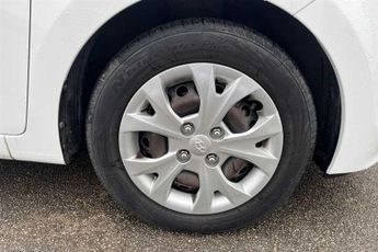 HYUNDAI i10 1.2 SE Hatchback 5dr Petrol Auto Euro 6 (87 ps)
