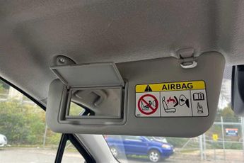 Toyota Yaris 1.5 VVT-h Icon Tech Hatchback 5dr Petrol Hybrid E-CVT Euro 6 (s/