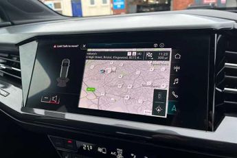 AUDI Q4 E-TRON 40 S line SUV 5dr Electric Auto 82kWh (204 ps)