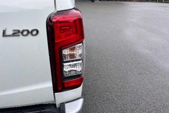 Mitsubishi L200  2.2 Di-D (150 PS) Barbarian X 4 Door Diesel Pickup Double Cab 4