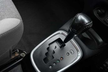 TOYOTA YARIS 1.5 VVT-h Y20 Bi-tone Hatchback 5dr Petrol Hybrid E-CVT Euro 6 (