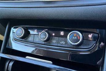 VAUXHALL GRANDLAND 1.2 Turbo Elite SUV 5dr Petrol Auto Euro 6 (s/s) (130 ps)