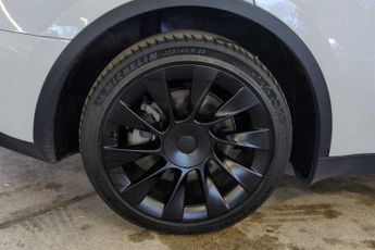 TESLA MODEL Y (Dual Motor) Long Range SUV 5dr Electric Auto 4WDE (384 bhp)