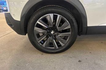 PEUGEOT E-2008 50kWh GT Premium SUV 5dr Electric Auto (136 ps)